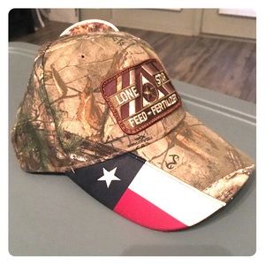 NWT Realtree Lone Star Feed Hat